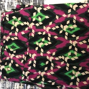 Green and pink Lularoe tc leggings